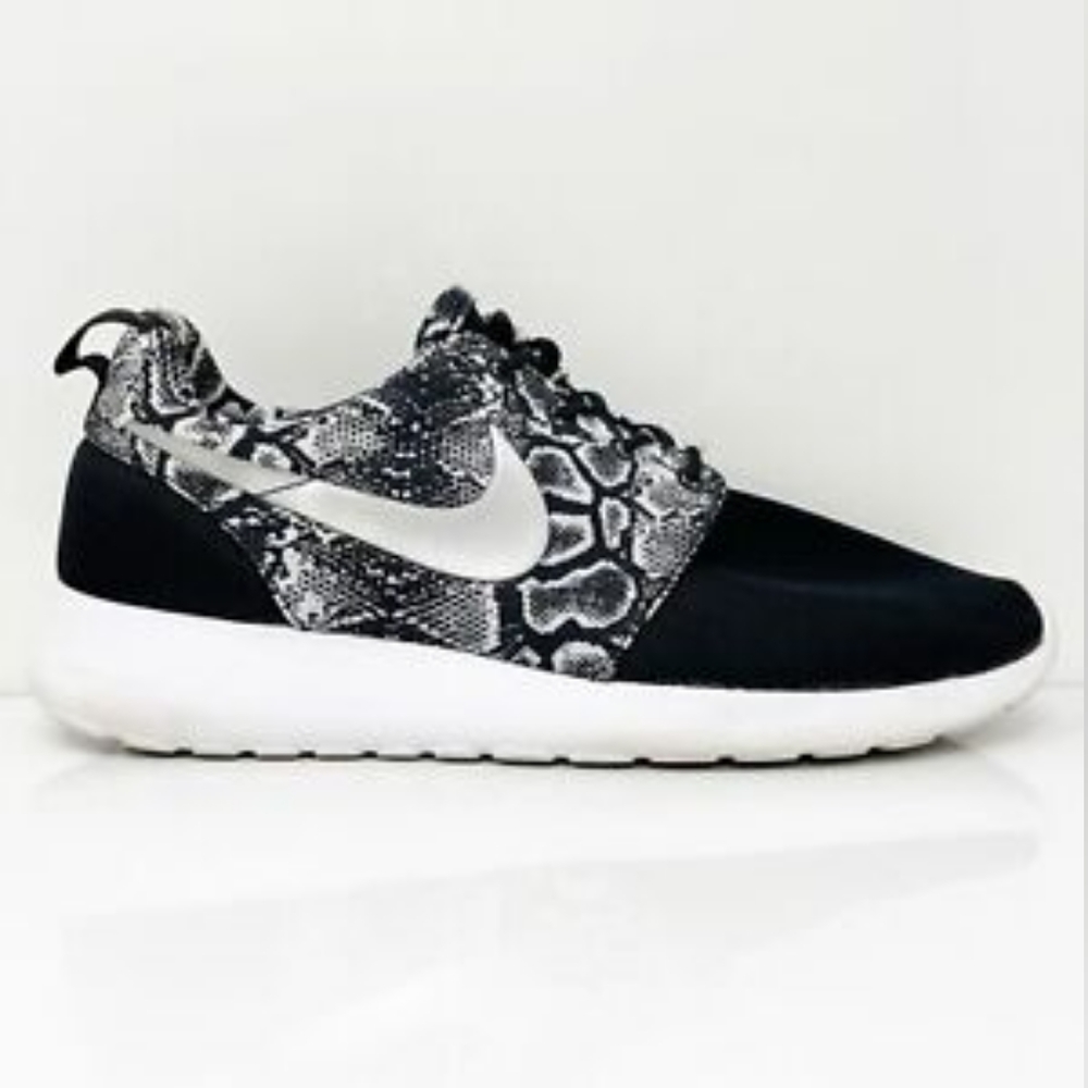 Nike Roshe Snakeprint Size 7